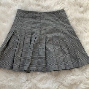 brandy melville gray plaid skirt